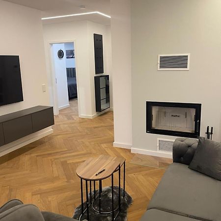 Neubau Apartment Mit Kamin Und Terrasse In Premium Lage Parkplatz Inklusive Bielefeld Eksteriør billede