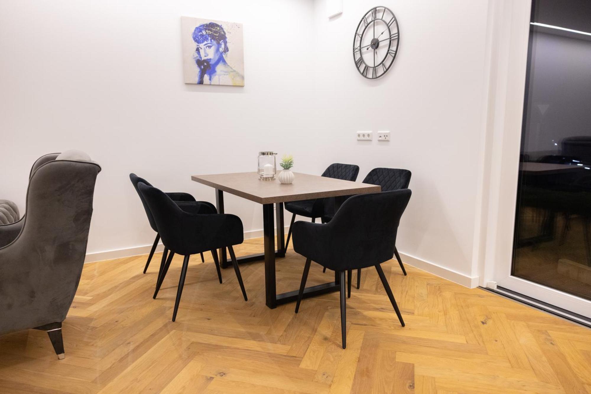 Neubau Apartment Mit Kamin Und Terrasse In Premium Lage Parkplatz Inklusive Bielefeld Eksteriør billede