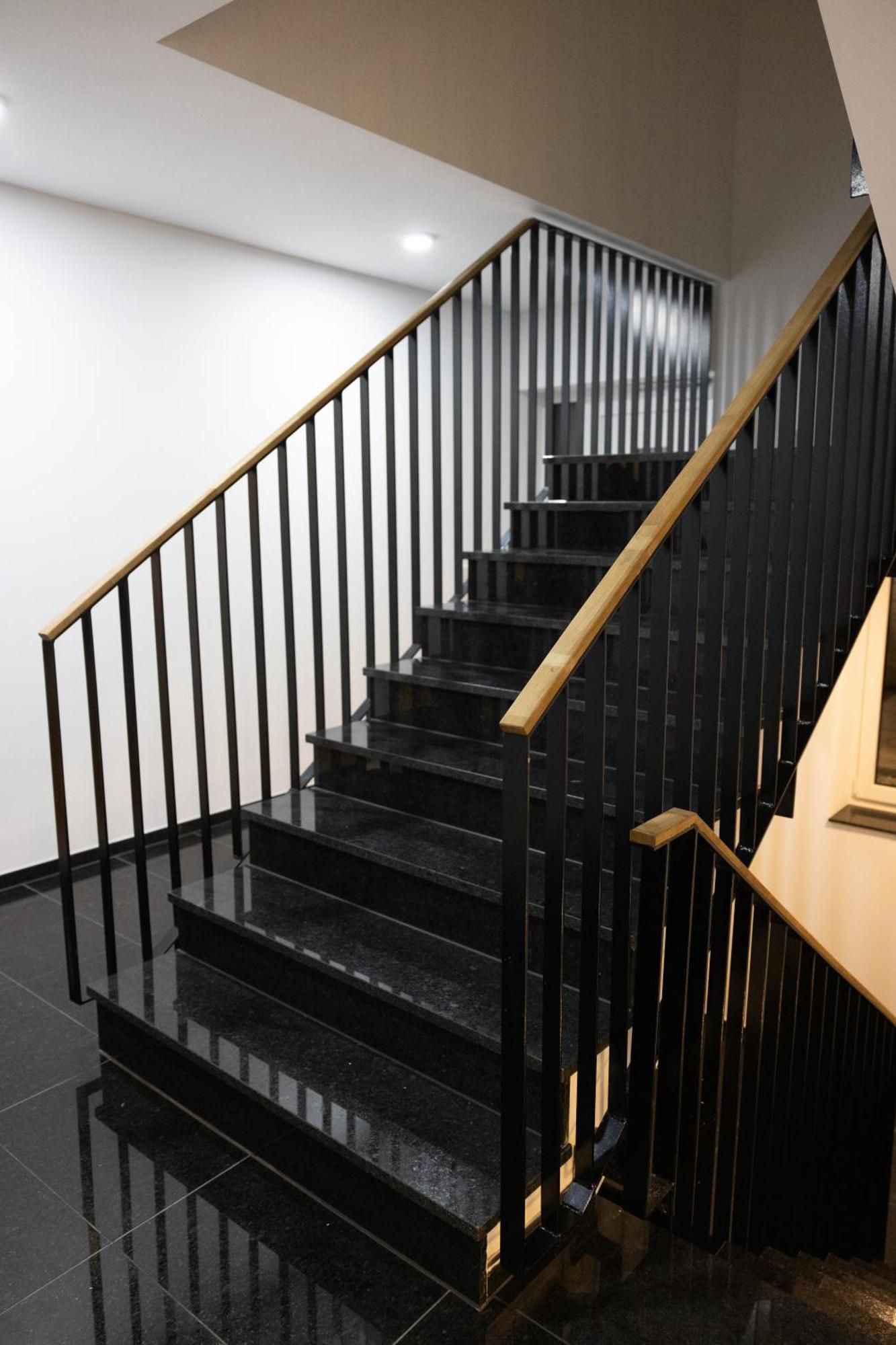 Neubau Apartment Mit Kamin Und Terrasse In Premium Lage Parkplatz Inklusive Bielefeld Eksteriør billede